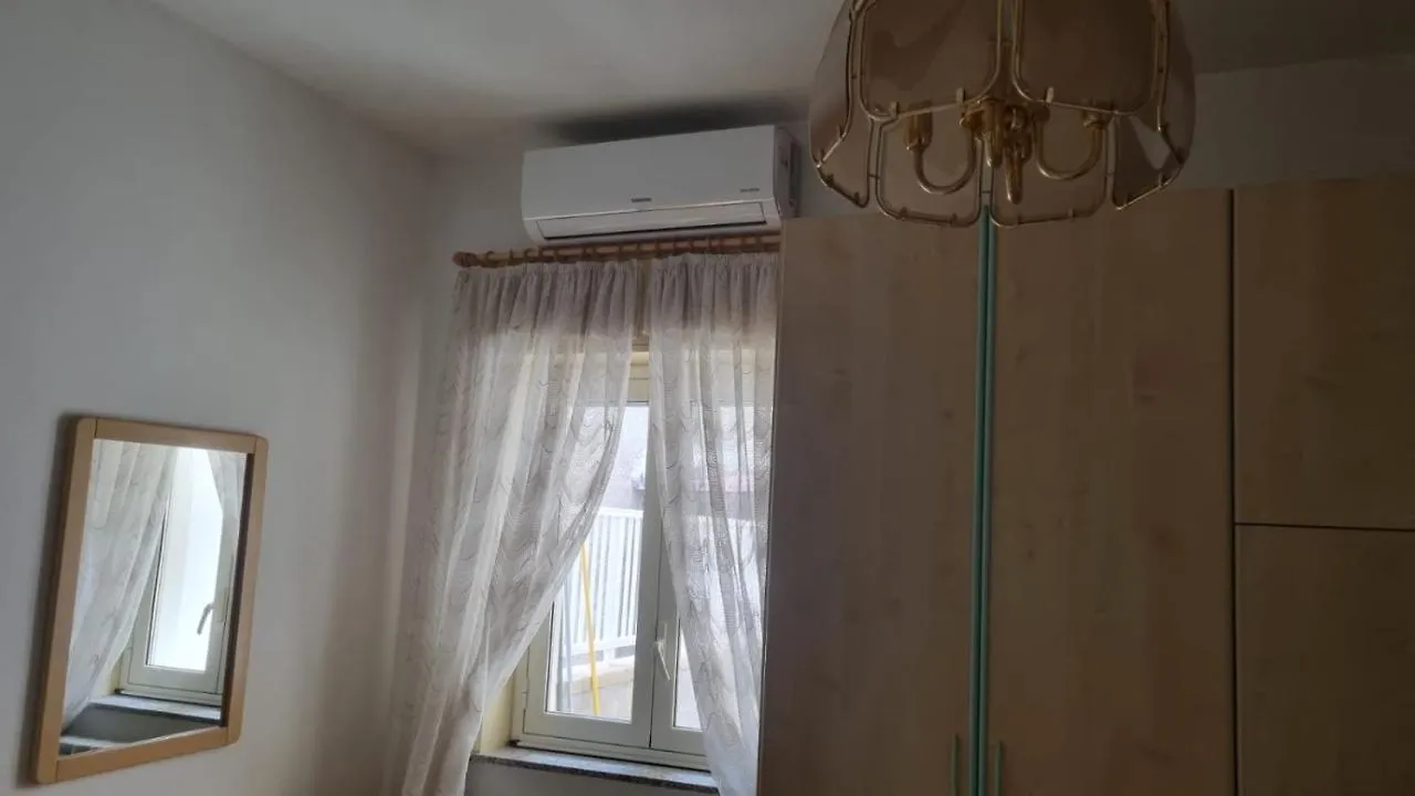 Casa Il Sole Apartment Piraino