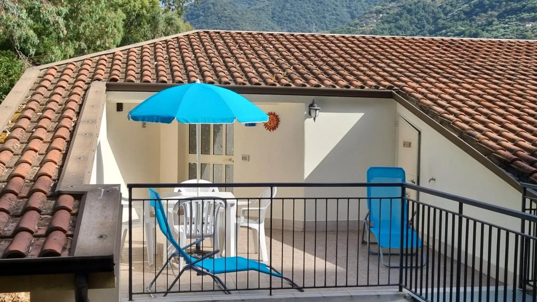 Casa Il Sole Apartment Piraino